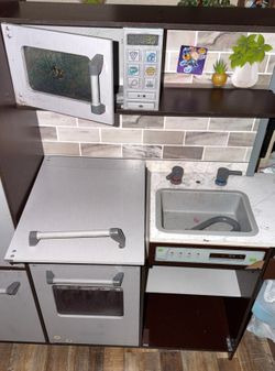 Free  play kitchen