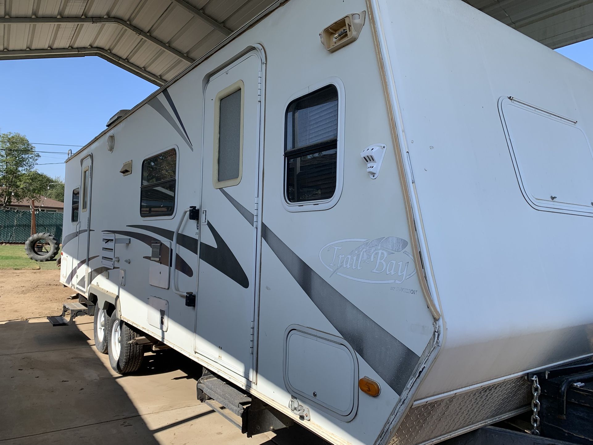 2004 R-vision Trail-bay