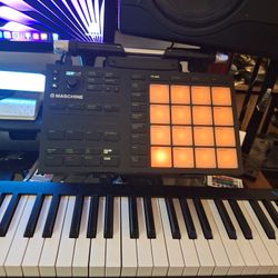 Native INSTRUMENTS MACHINE MIKRO