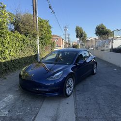 2022 Tesla Model 3 Standard Range Sedan 