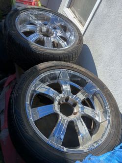 4 Rims 305/40/r22 OBO