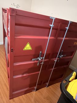 Metal bunk beds