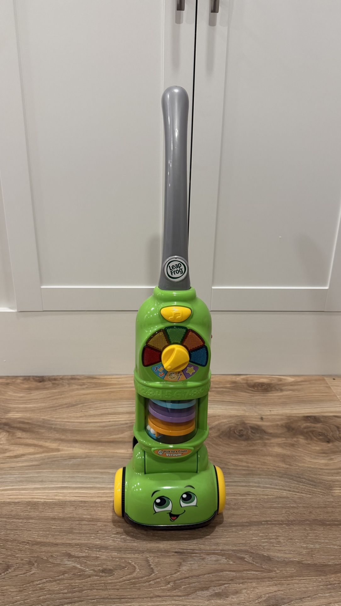 Leap Frog Pick up and count vacuum