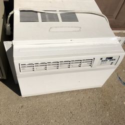 GE Energy Star 230 Volt Air Conditioner 