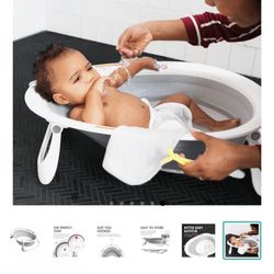 Naked Baby Tub