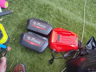 Echo battery and charger