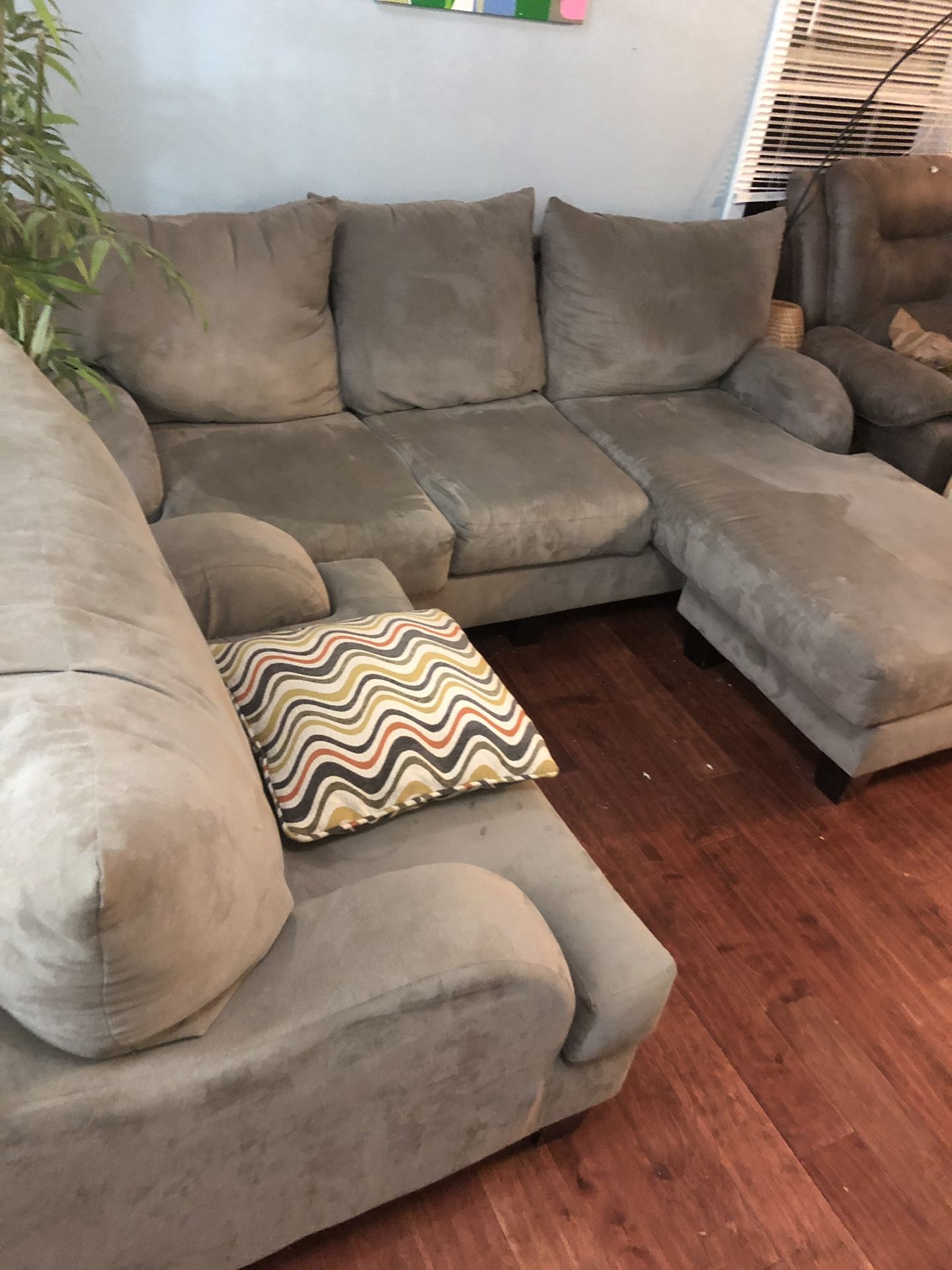 Sofa set