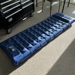 Hualonger Camping 5 Inch Pad, Inflatable Sleeping Bed W/ built in Pillow