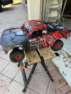Arrma Mojave 6s R/C Car