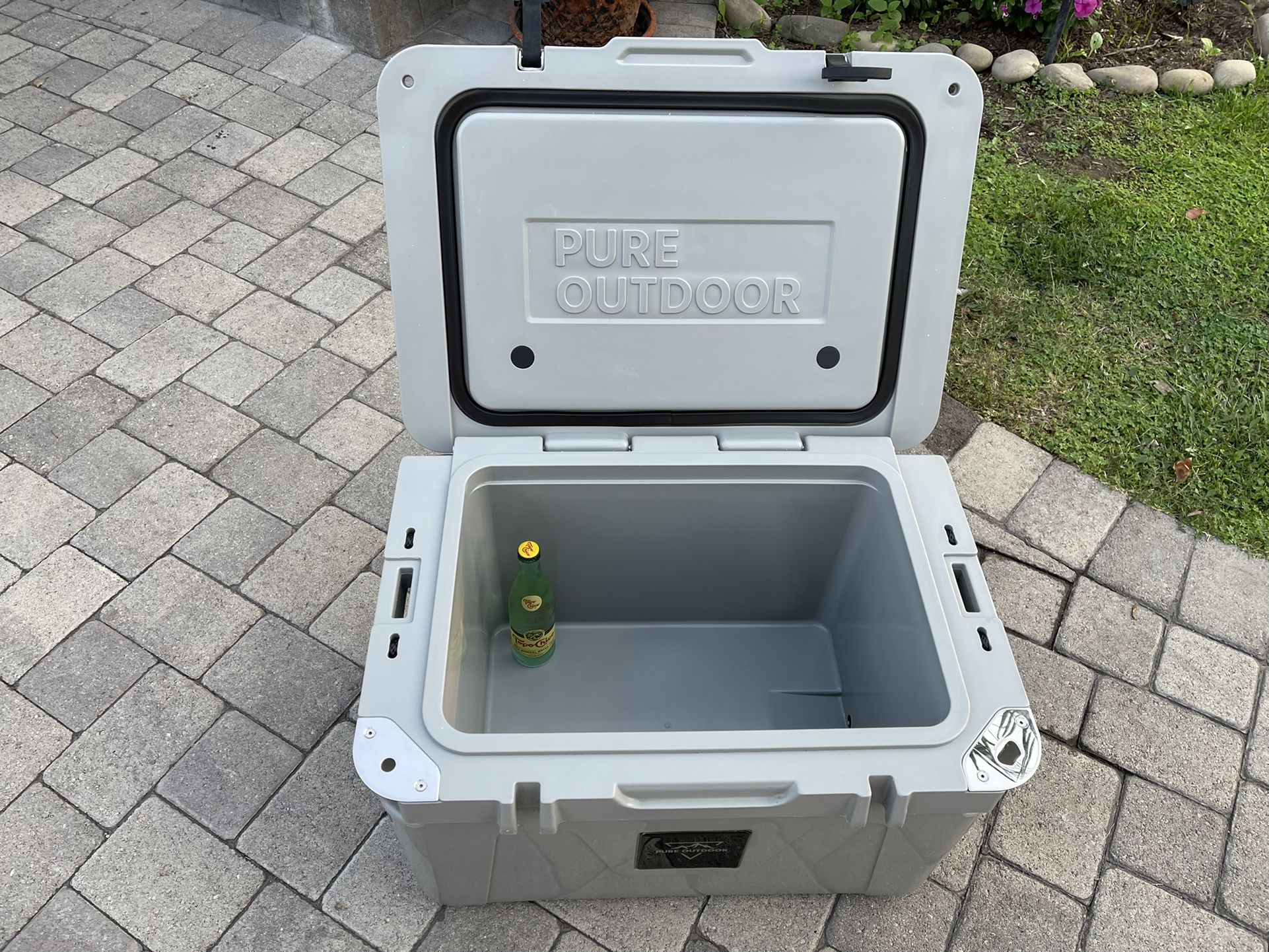 Pure Outdoor by Monoprice Emperor 50 13.2 Gal. Rotomolded Portable Cooler Like A YETI