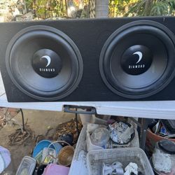 Diamond Audio D3 Black 2: 12 in. Subwoofers W/box