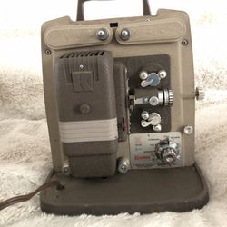 1940’s vintage Keystone K-100 8mm movie projector. 