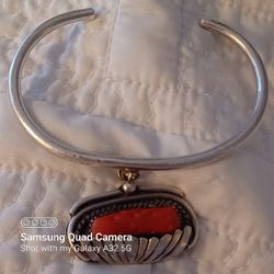 Vtg.Rare NAVAJO STERLING SILVER LRG.CORAL STONE CUFF BRACELET