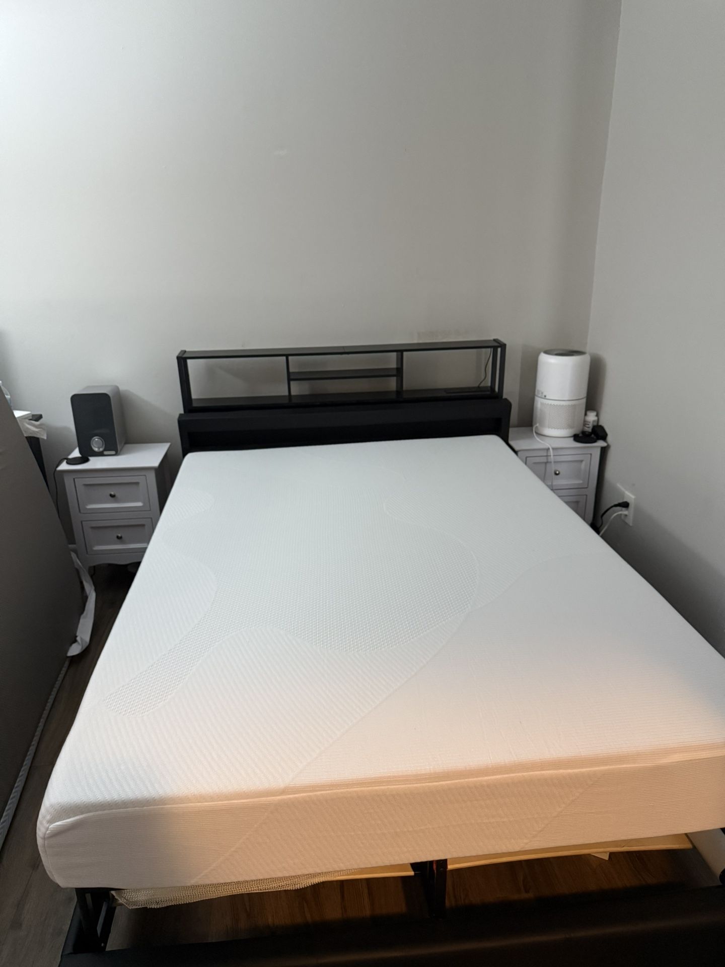 Full-size 8” Memory Foam Mattress