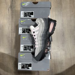 Nike Air Max 95 OG Wmns ‘Pink Foam’ Size 7,7.5,8,8.5