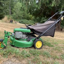 Johne Deere Mower