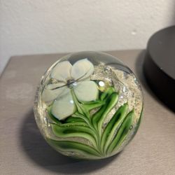 Rare & Bautiful  Floral Glass Paperweight /Signed 1979