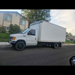 2005 Ford F350 Box Truck 