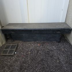 Truck Bed Tool Box