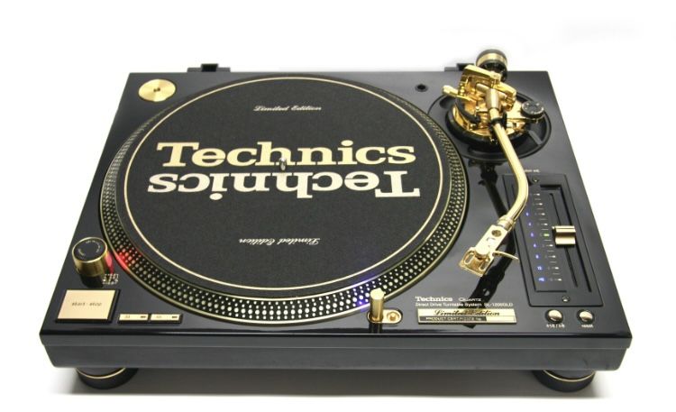 NEW PAIR OF TECHNICS SL1200GLD TURNTABLES EXTREMELY RARE