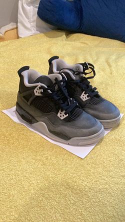 Jordan 4’s Galaxy Size 7 No Box