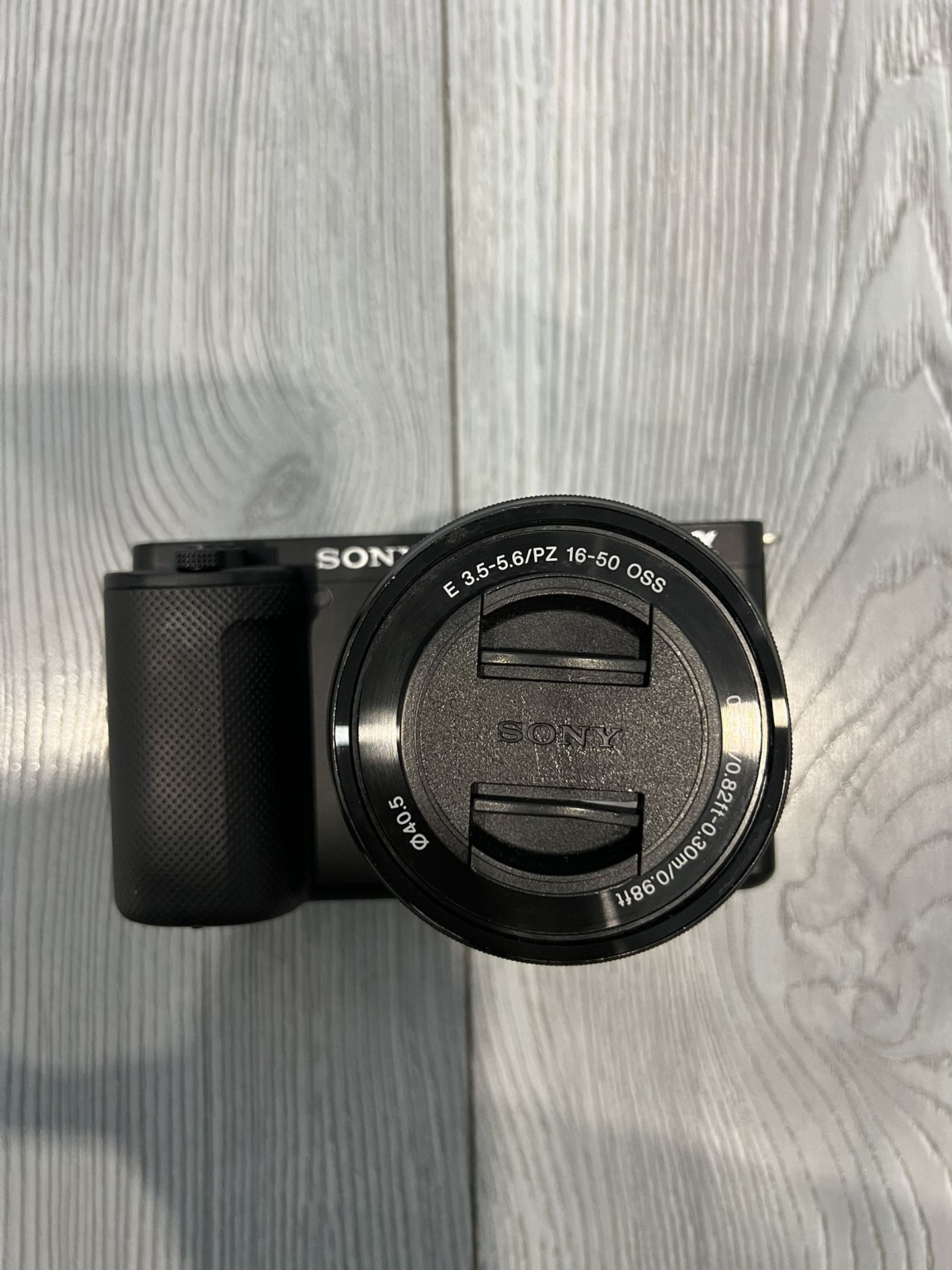 Sony ZV E10