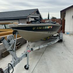 2001 Bass Tracker Special Edition 18ft 