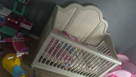 Baby Crib 