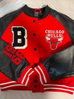Chicago Bulls Women’s Crop jacket Medium
