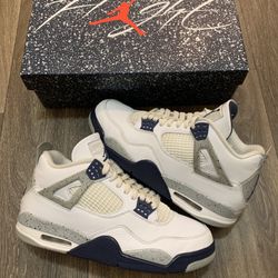 Jordan 4 Midnight Navy - Size 9.5M