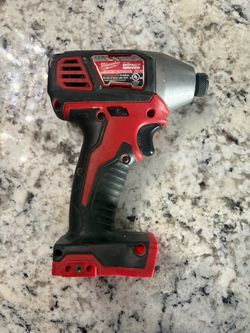 Milwaukee 1/4 hex impact driver