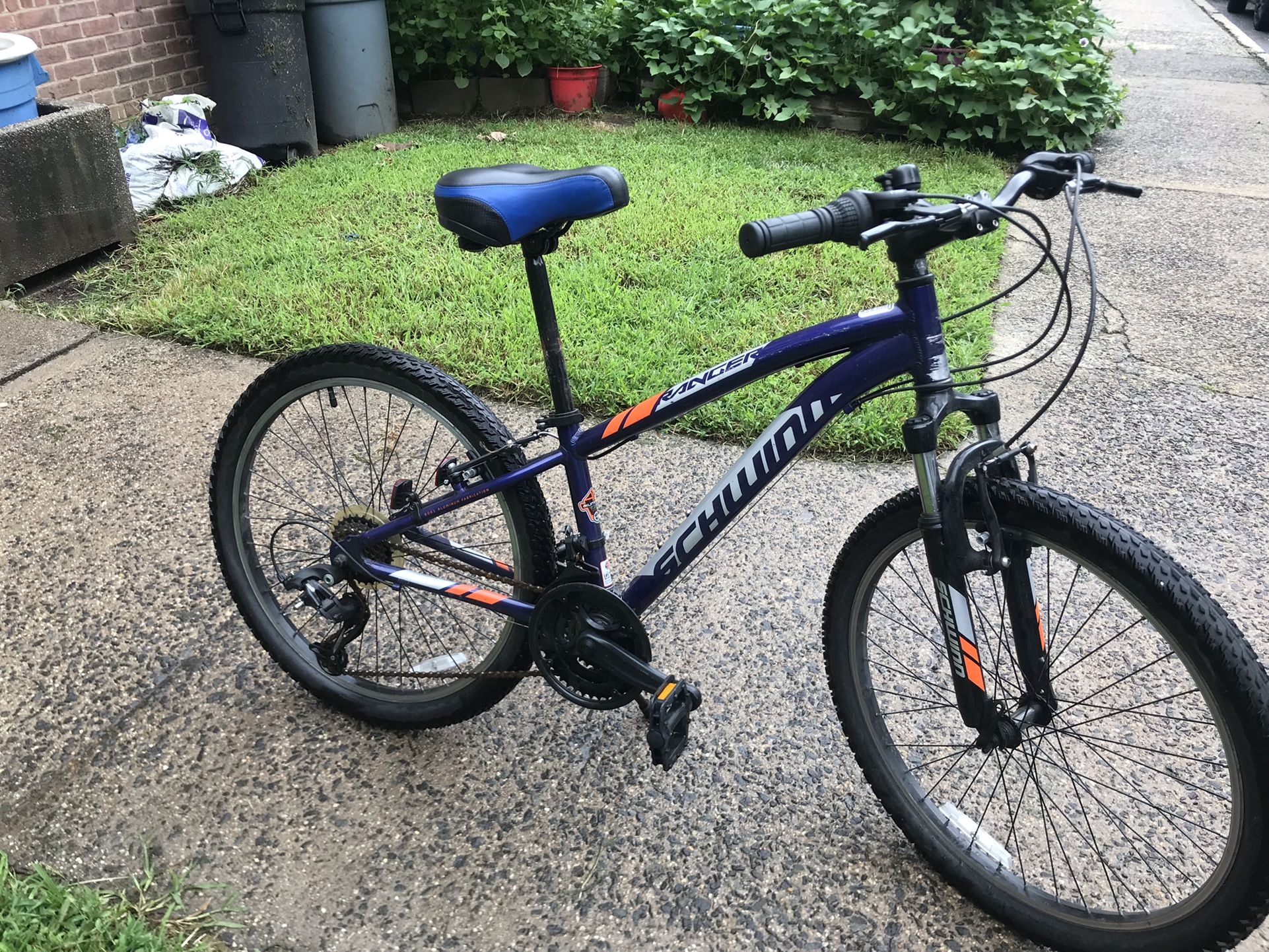 Schwinn Mountain Bike 24”