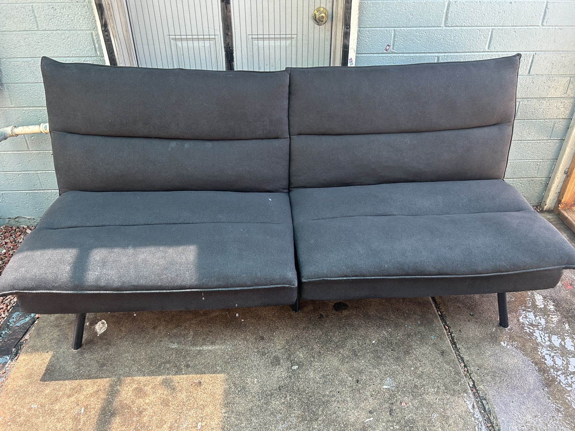 Black Futon