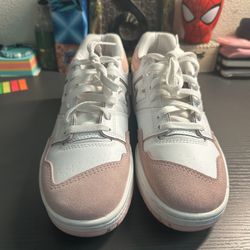 New Balance Women’s 550 White Pink 