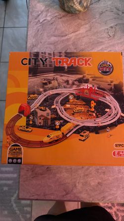 City Track Motorized Train & Vehicle Play Set – New in Box