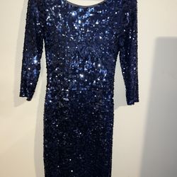 Brand- Laundry by Shelli Segal Blue Sequins Size 4
