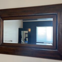 Wall mirror