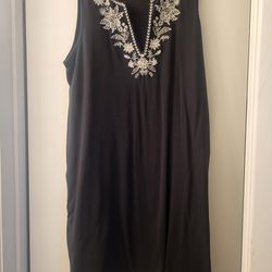 Black Dress, Medium