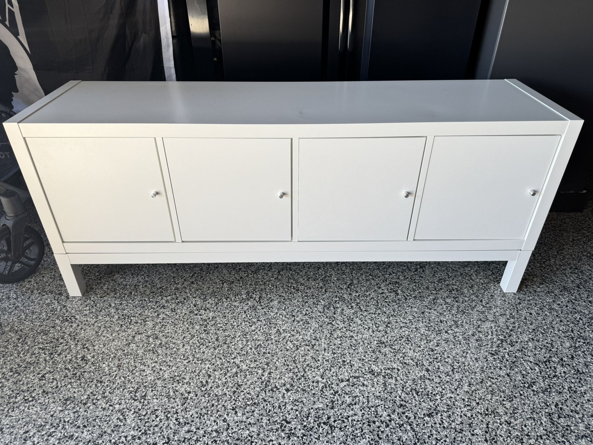 KALLAX shelving unit with underframe & KALLAX inserts with door