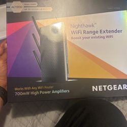 Nighthawk WiFi Range Extender  Ex7000