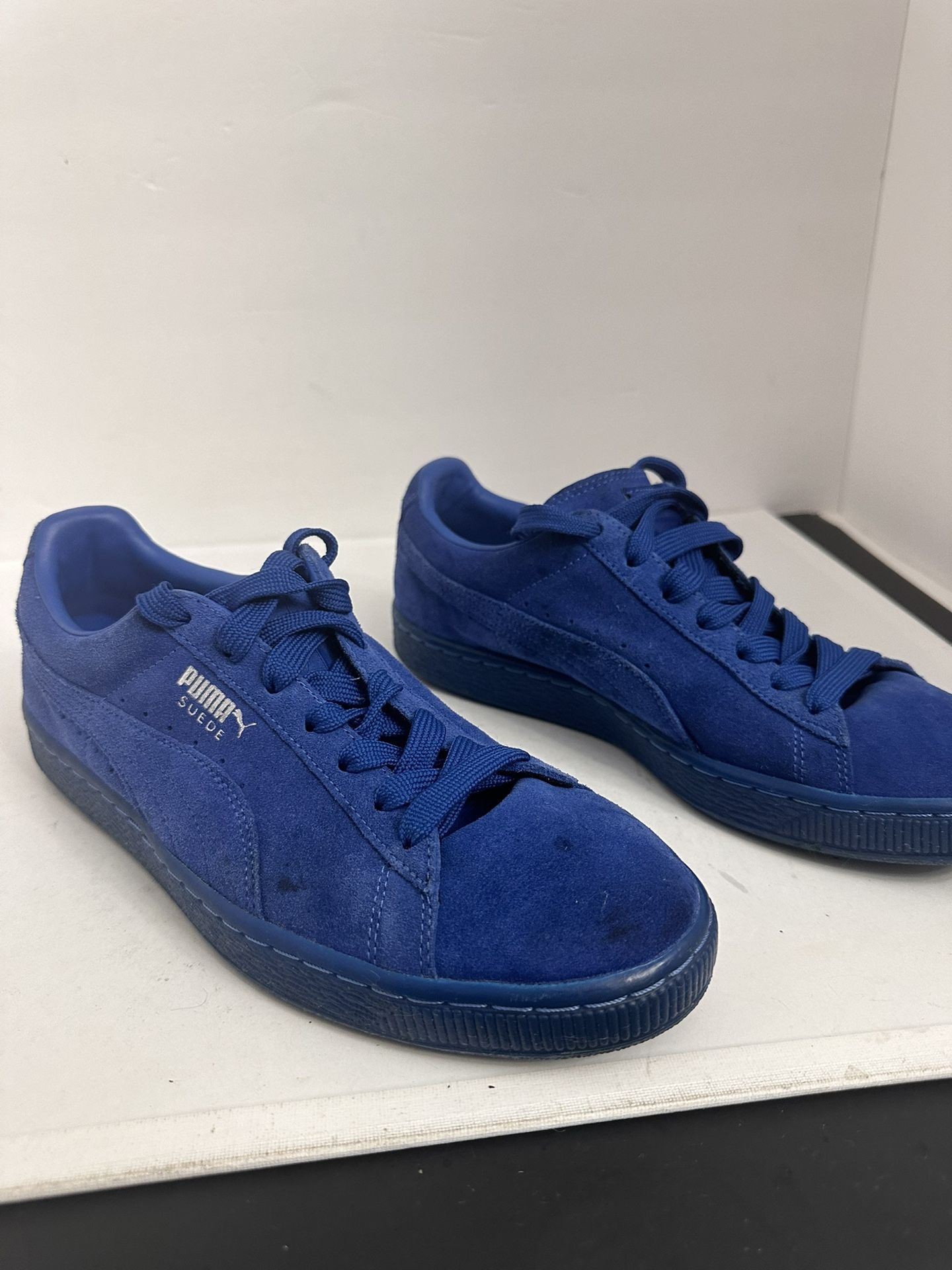 Puma Suede Blue men’s sneakers  Size 10