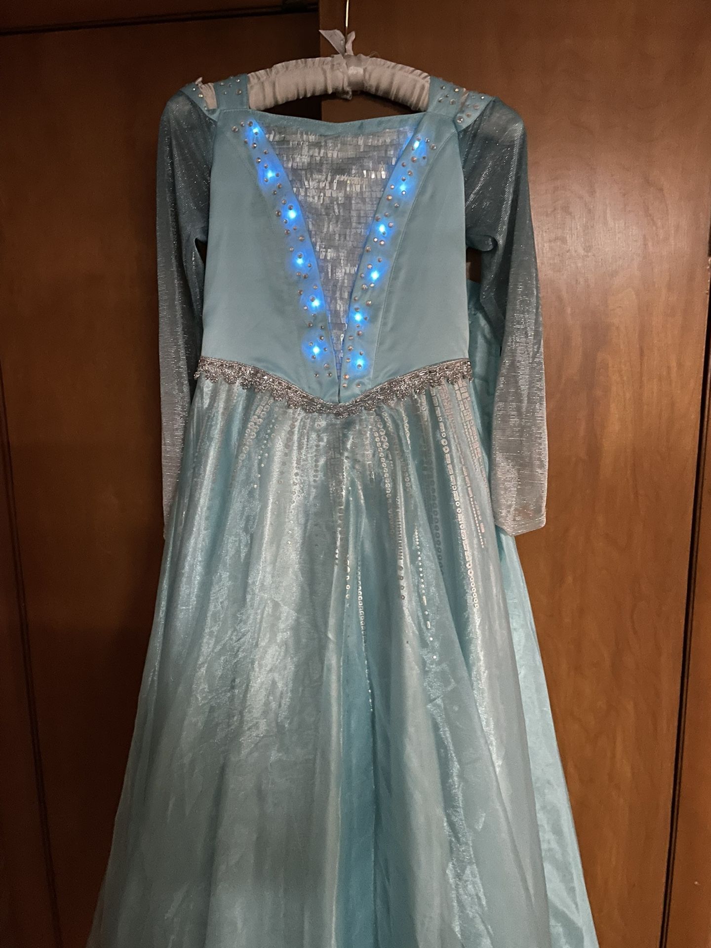 Disney Frozen Elsa Princess Queen Light Up Dress - Size 10