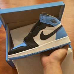 GS Air Jordan 1 University Blue Size 5.5Y $250 OBO