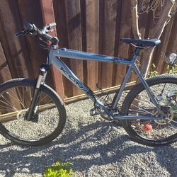 Kona Hoss MTB ex condition.