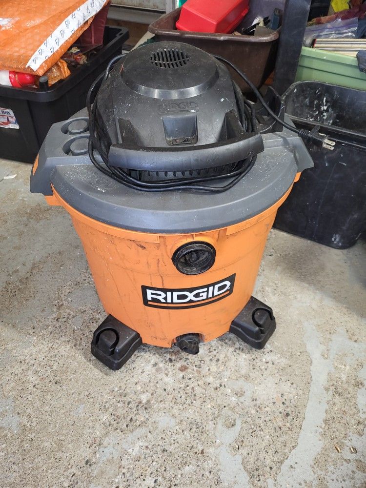 Rigid Wet Dry Shop Vac