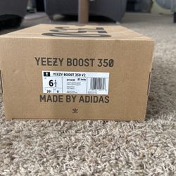 Yeezy Boost 350 V2