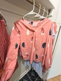 Lightly wear lady’s blouse Size S/4