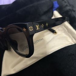 Louis Vuitton Woman’s Sunglasses