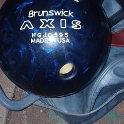 BRUNSWICK "CHAMPIONSHIP WINNING" BOWLING BALL WITH  BALL BAG....RETAIL PRICE $200....MY PRICE $40 To