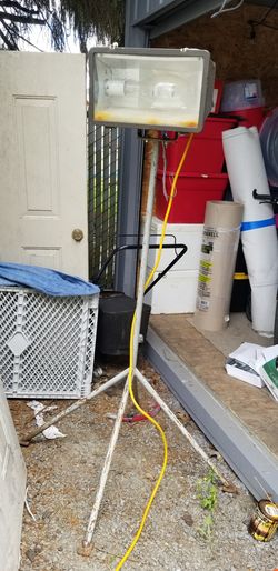 Shop light , put alot of light out.